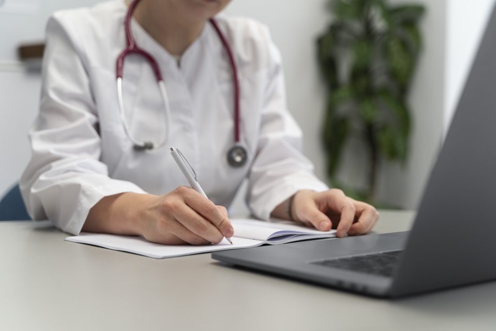 Contabilidade hospitalar realmente reduz custos? Veja como funciona e quais resultados ela traz para sua gestão.