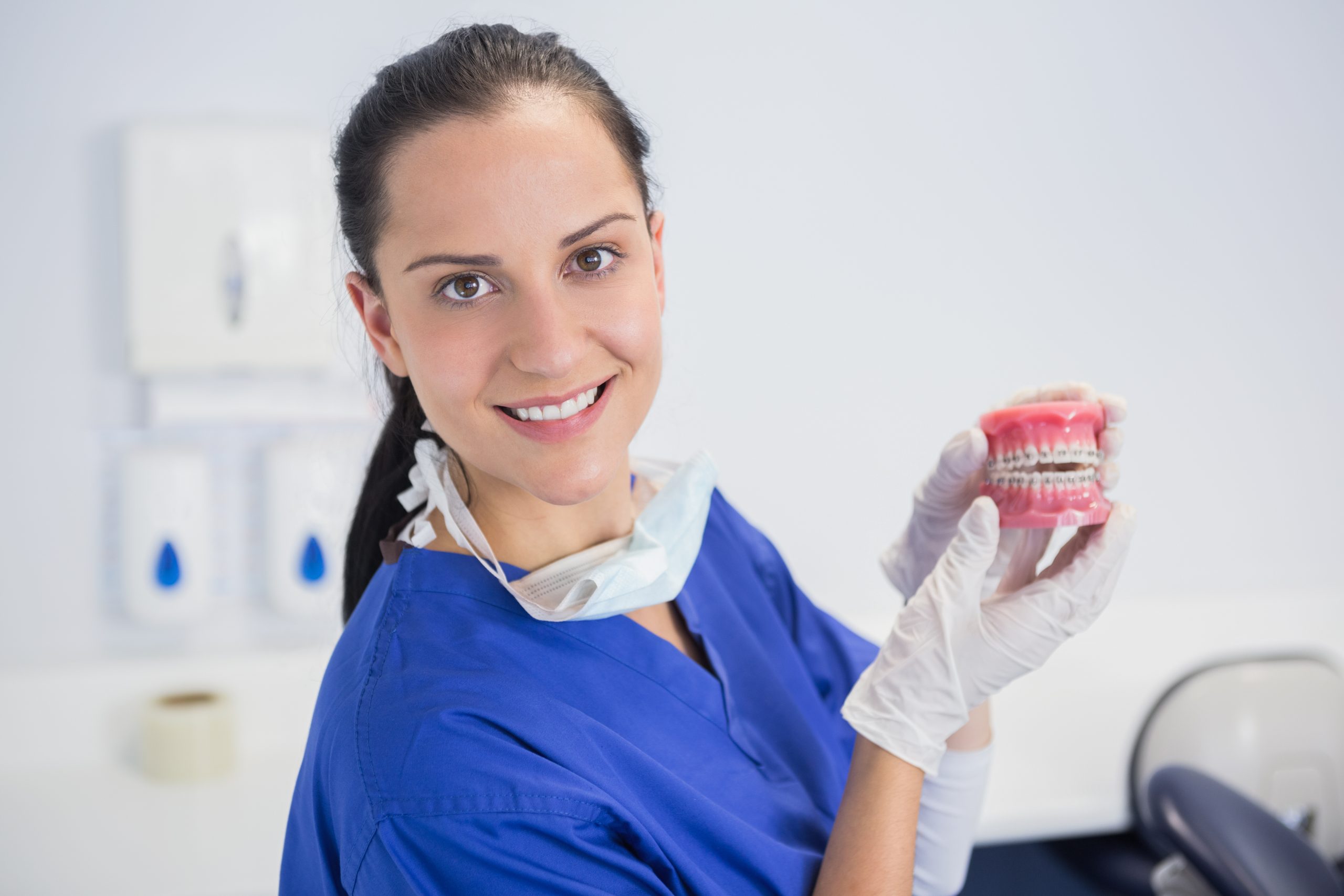 Saiba como uma contabilidade odontológica pode ajudar na gestão tributária do seu consultório e proporcionar diversos benefícios!